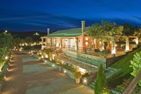 9 bedroom luxury Villa for sale in Corfu with private pool 11