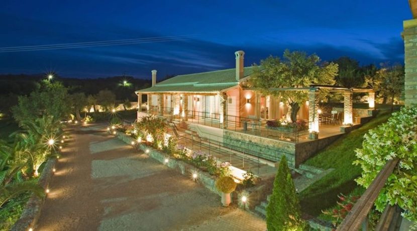 9 bedroom luxury Villa for sale in Corfu with private pool 11