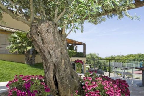 9 bedroom luxury Villa for sale in Corfu with private pool 8