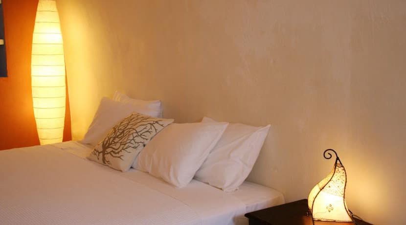 Buy House Santorini 16