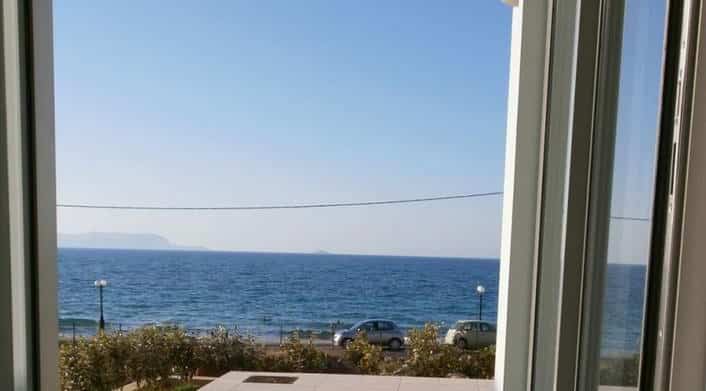 seafront maisonette for sale crete greece 05