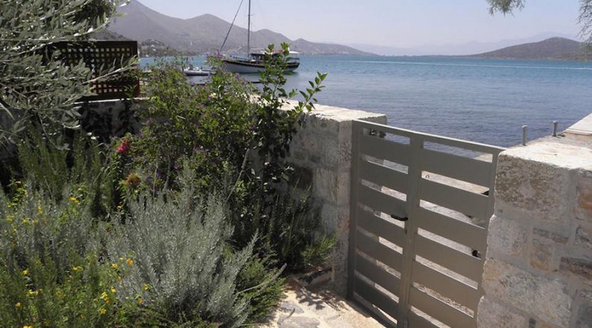 Seafront Villa at Elounda with Private Beach 32