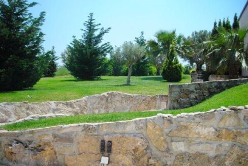 Villa with Pool For Rent Halkidiki Greece 03
