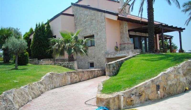 Villa with Pool For Rent Halkidiki Greece 06