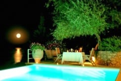 Villa with Private Beach  Greece 13