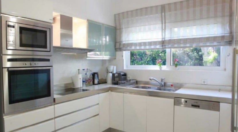 Sea front villa at Lagonisi Attica, Distance from beach: 50m. Seafront Villas in Athens, Coastal Villas in Attica for sale, Luxury Estate Athens