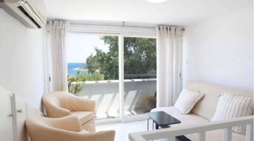 Sea front villa at Lagonisi Attica, Distance from beach: 50m. Seafront Villas in Athens, Coastal Villas in Attica for sale, Luxury Estate Athens