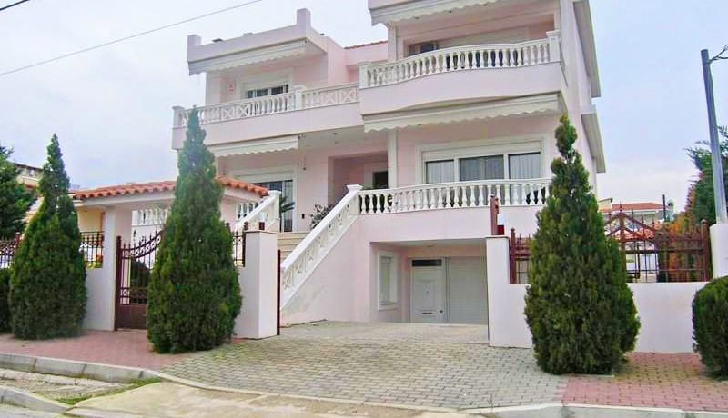 Villa For Sale Loutraki 1
