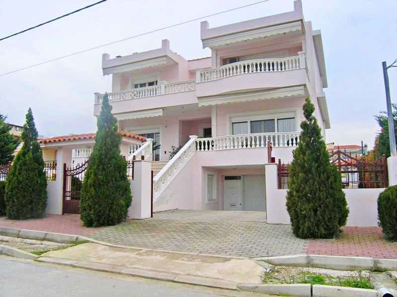 Villa for Sale at Loutraki Corinth