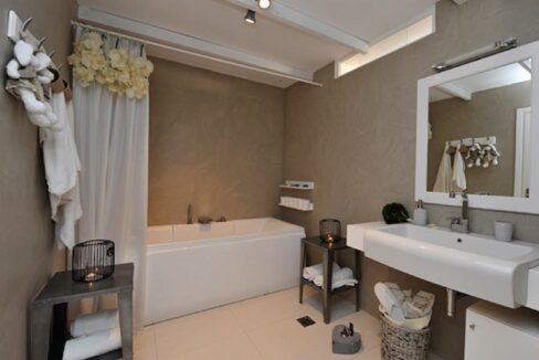 Villa For Sale Paros by the sea, Paros Real Estate