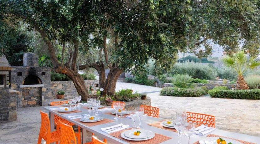 Villa with Sea Views Elounda, 250 square meter villa has 5 bedrooms. Elounda crete Property, Villa in Elounda Crete, Real Estate Crete 21