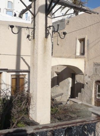Property in Caldera Santorini for Sale 3