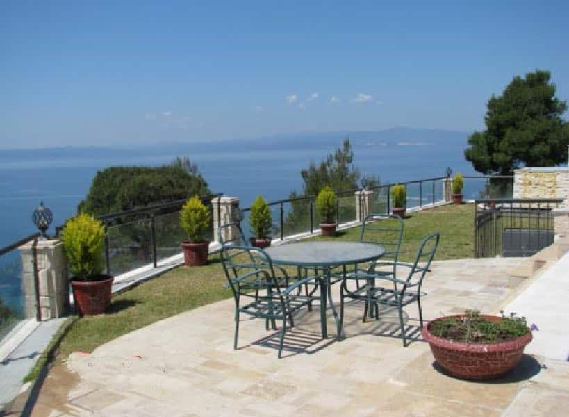 Villa with Pool Afytos Halkidiki
