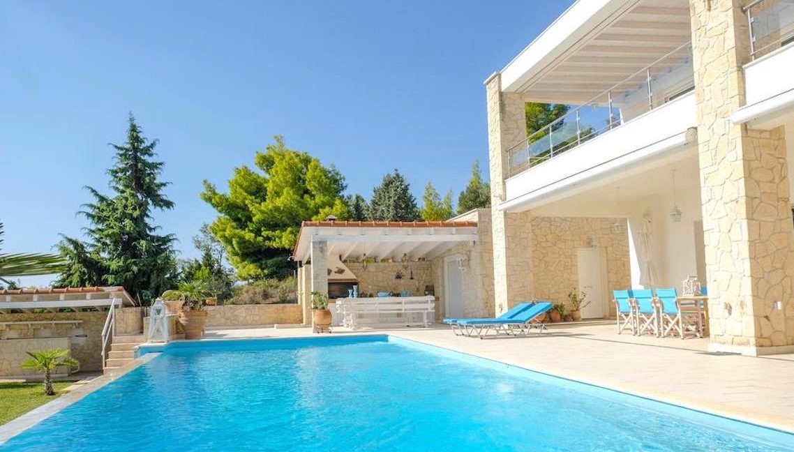 Beautiful beachfront Villa at Halkidiki, Kassandra Halkidiki, Skioni, Halkidiki Properties, Seafront Villa Halkdidiki Greece 12