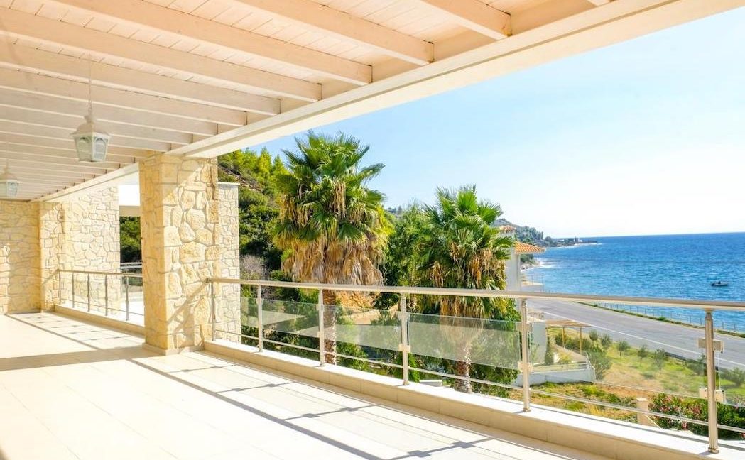 Beautiful beachfront Villa at Halkidiki, Kassandra Halkidiki, Skioni, Halkidiki Properties, Seafront Villa Halkdidiki Greece 18