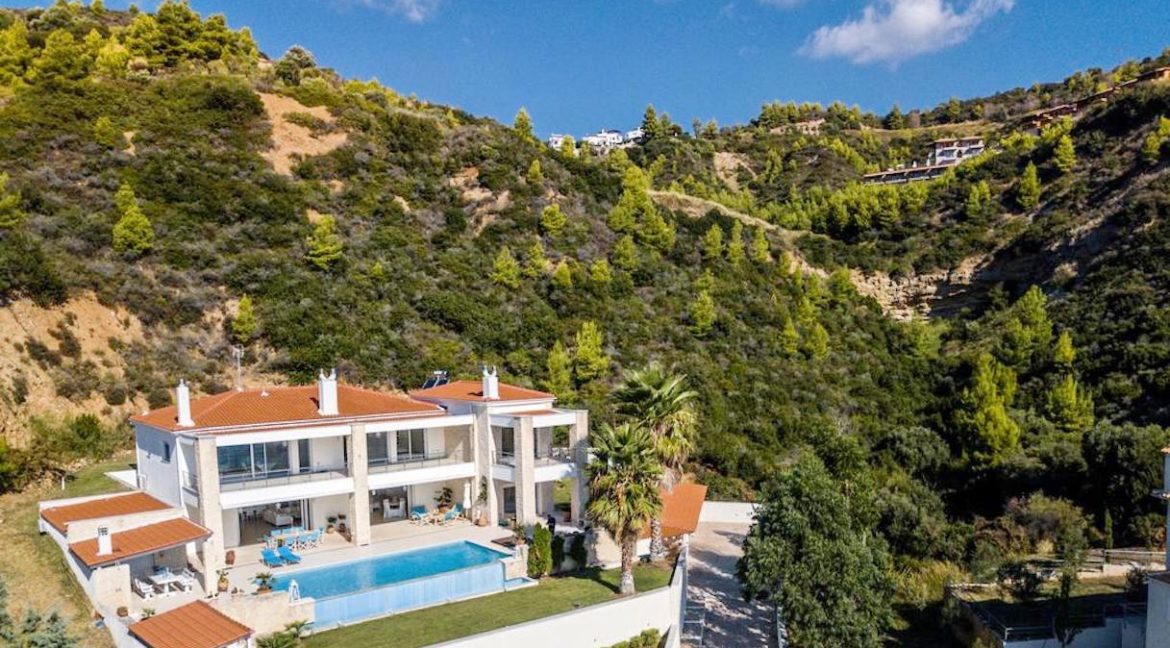 Beautiful beachfront Villa at Halkidiki, Kassandra Halkidiki, Skioni, Halkidiki Properties, Seafront Villa Halkdidiki Greece 2