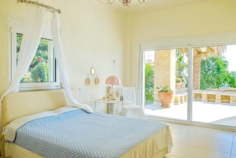 Beautiful beachfront Villa at Halkidiki, Kassandra Halkidiki, Skioni, Halkidiki Properties, Seafront Villa Halkdidiki Greece 24