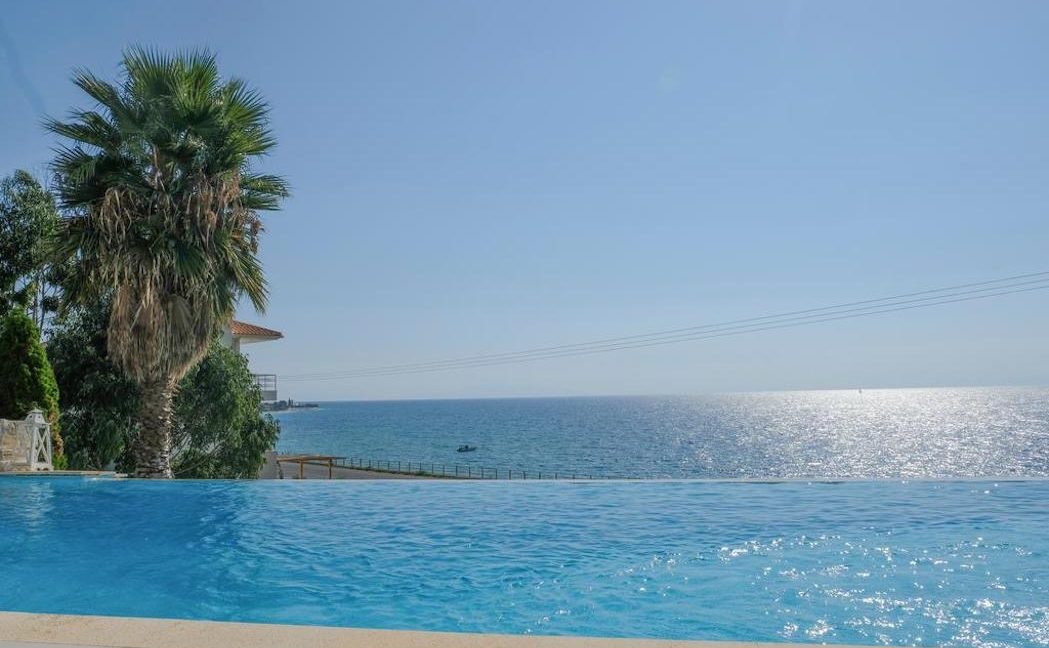 Beautiful beachfront Villa at Halkidiki, Kassandra Halkidiki, Skioni, Halkidiki Properties, Seafront Villa Halkdidiki Greece 31
