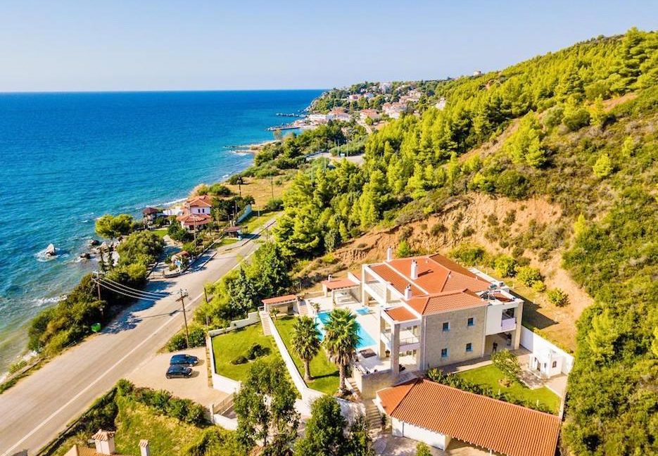 Beautiful beachfront Villa at Halkidiki, Kassandra Halkidiki, Skioni, Halkidiki Properties, Seafront Villa Halkdidiki Greece 4