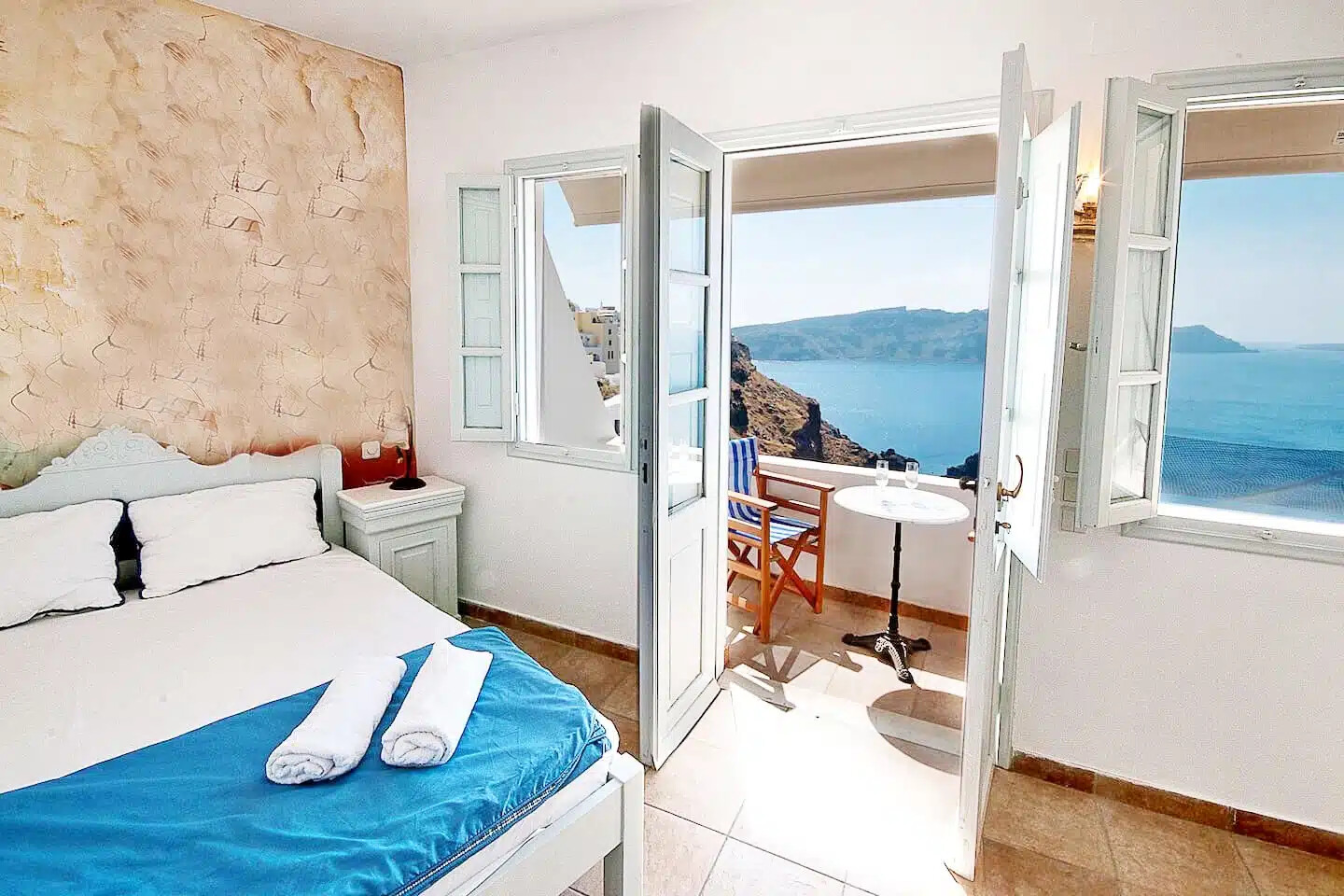 Caldera Villa For Sale at Oia Santorini GREECE with amazing sea views
