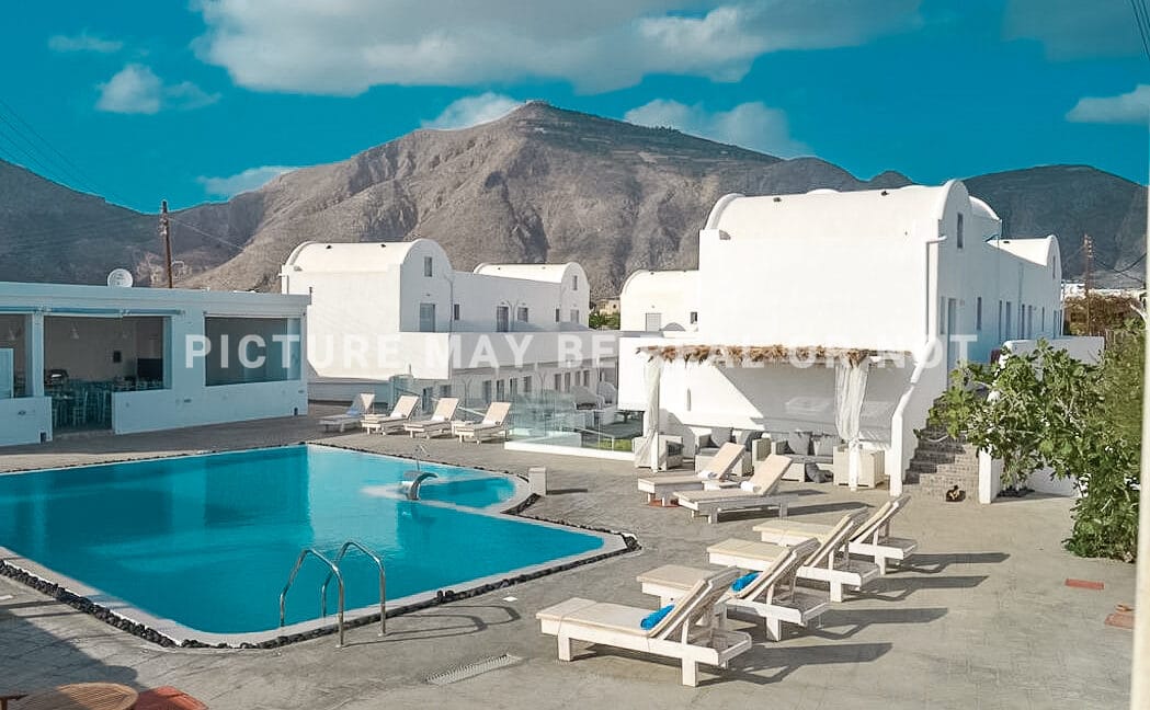 Hotel by the sea Santorini 1-2