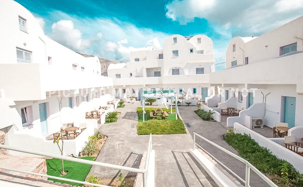 Hotel by the sea Santorini 2-2