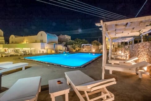 Hotel by the sea Santorini 4-2