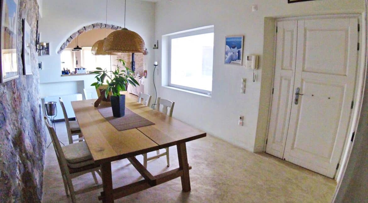 villa-at-santorini-for-sale-0