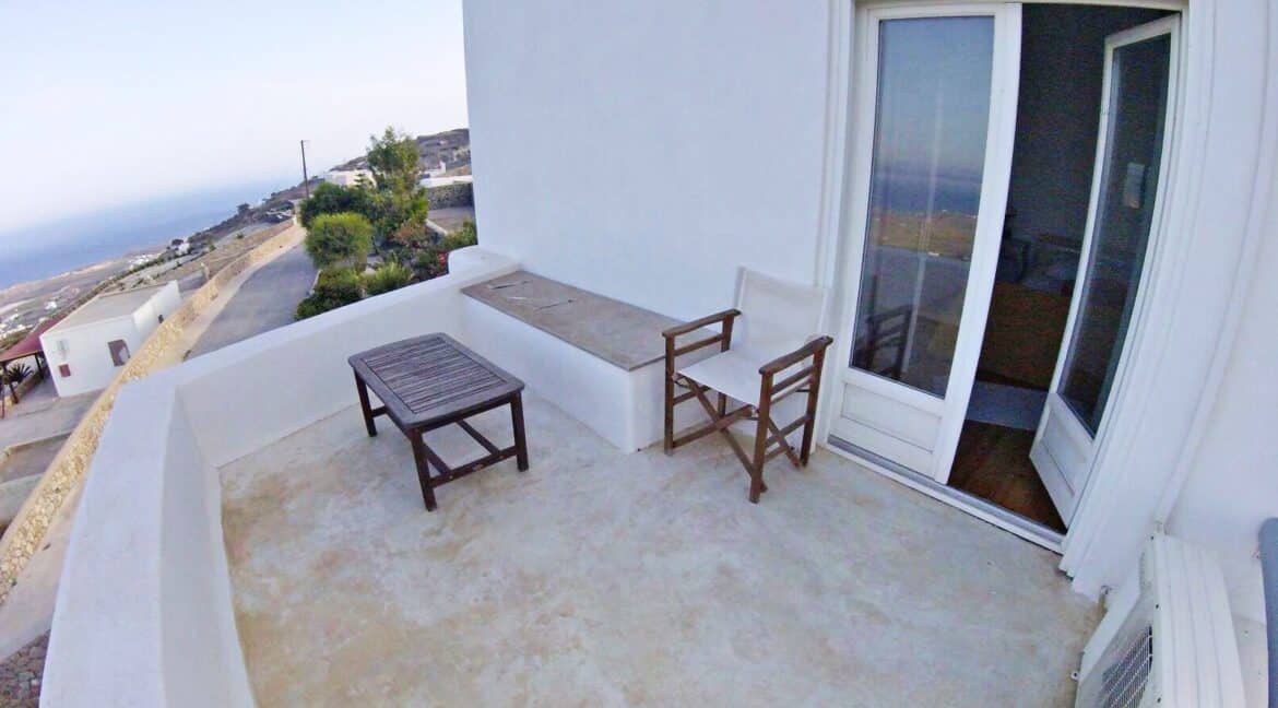 villa-at-santorini-for-sale-1
