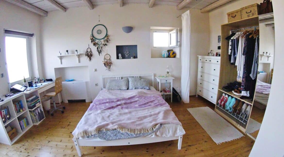 villa-at-santorini-for-sale-11