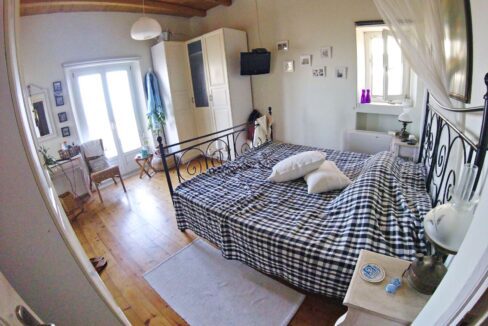 villa-at-santorini-for-sale-18