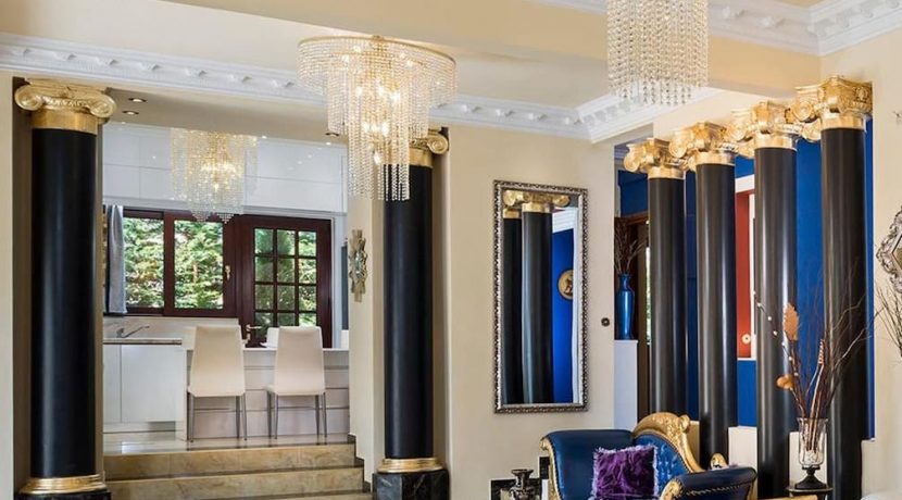 Great Luxurious Classic Greek Style Villa In Crete Chania