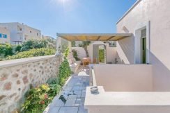 Luxury House with Pool Santorini 23