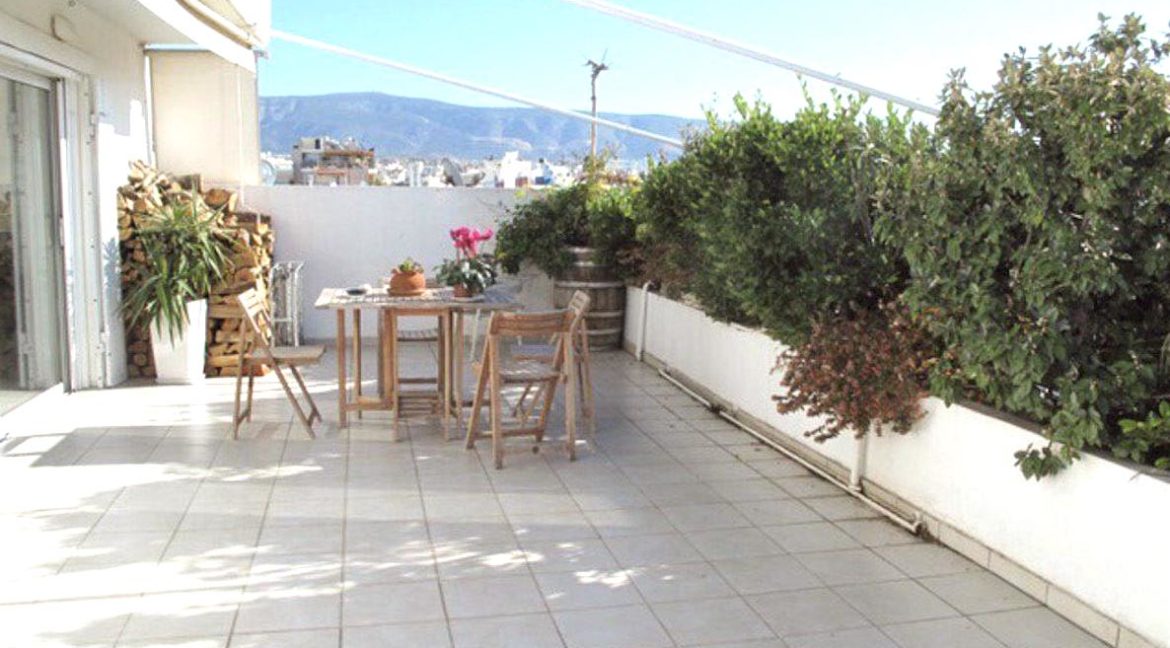 Penthouse at Akadimia Platonos in Athens, City Center