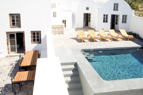 Big Villa in Santorini For Sale, Pyrgos 2-2