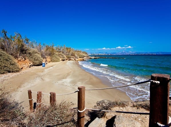 Land by the sea to Built Villas in Paros Boudari Beach