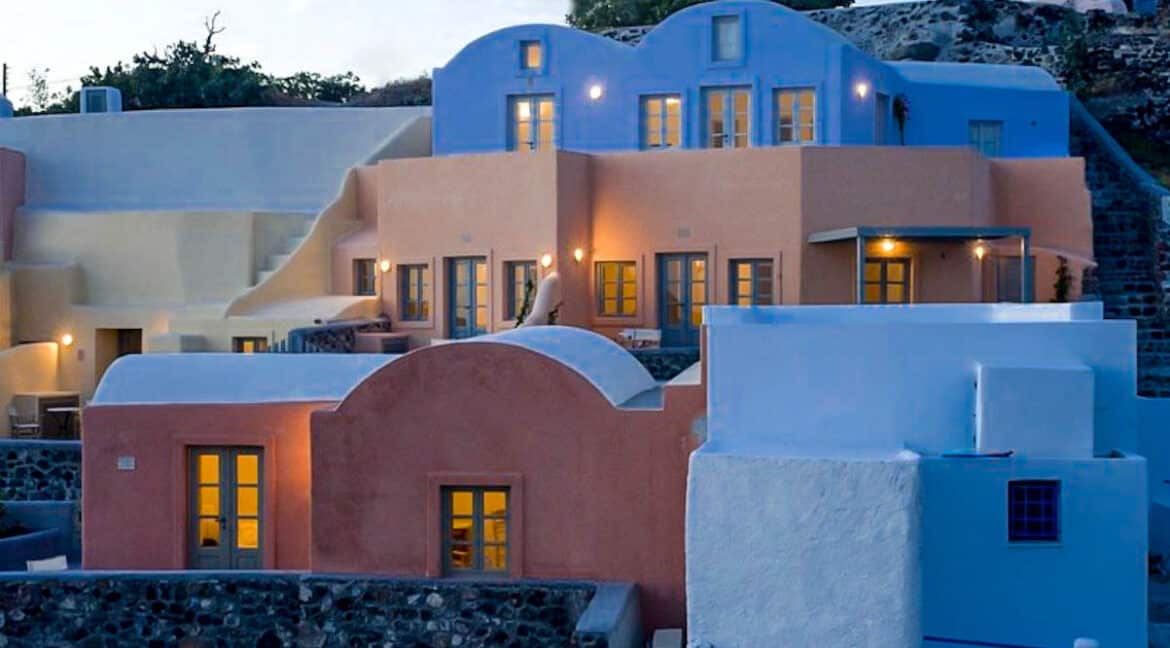 Villas for Sale at Oia Finikia Santorini 16