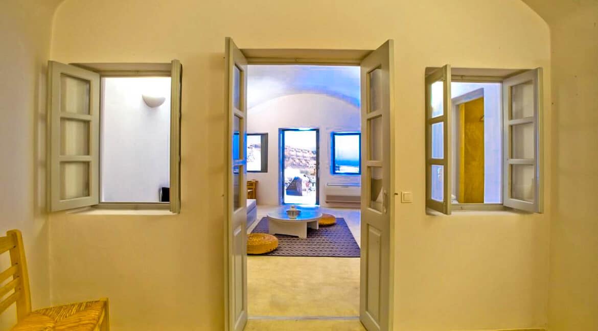 Villas for Sale at Oia Finikia Santorini 4