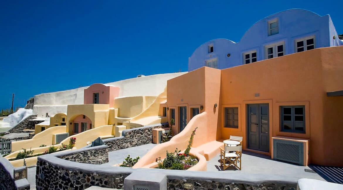 Villas for Sale at Oia Finikia Santorini 9