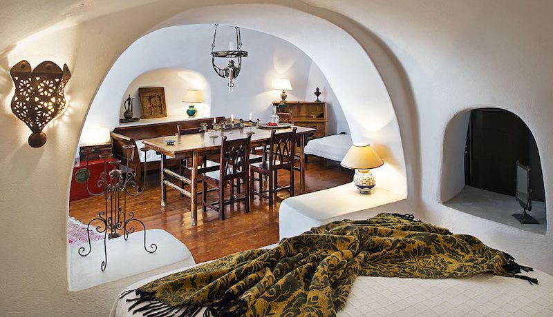 House Finikia Santorini for sale 4