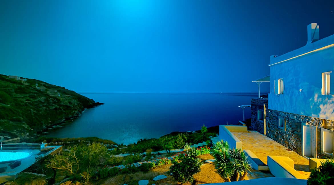 Luxury Seafront Villa , Ios Cyclades. Cyclades Luxury Villas for Sale 1