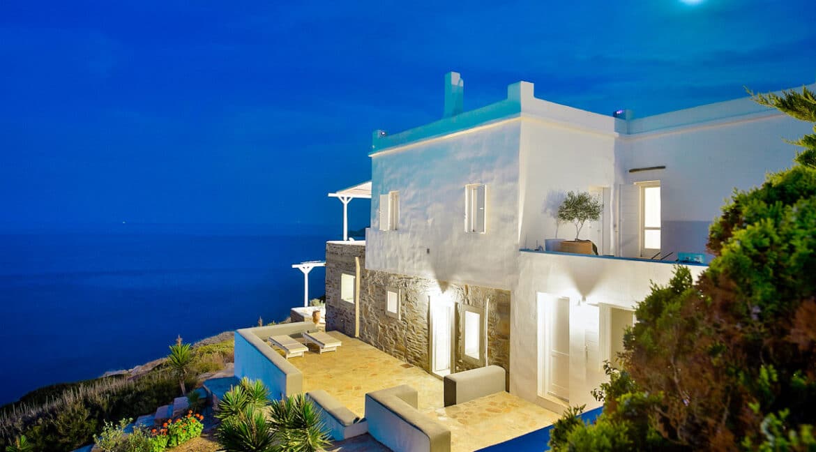 Luxury Seafront Villa , Ios Cyclades. Cyclades Luxury Villas for Sale 22