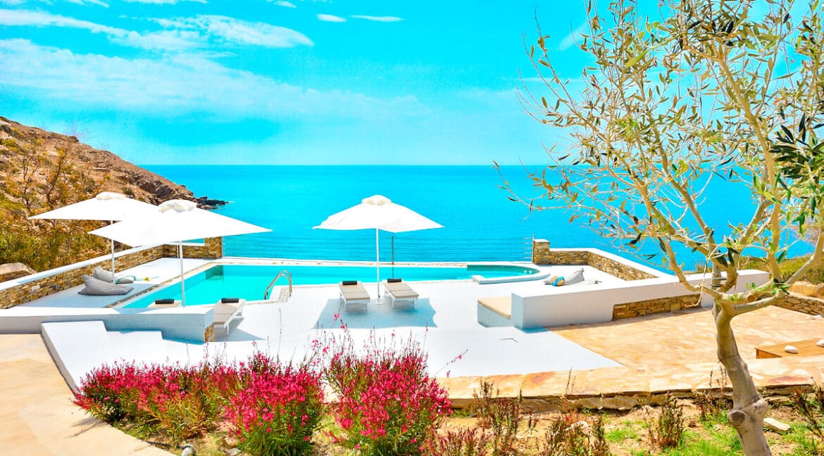 Luxury Seafront Villa , Ios Cyclades. Cyclades Luxury Villas for Sale 27