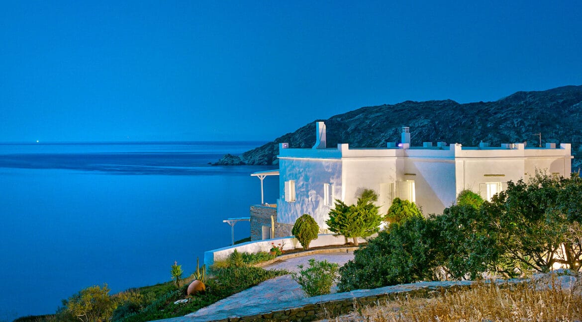 Luxury Seafront Villa , Ios Cyclades. Cyclades Luxury Villas for Sale 5