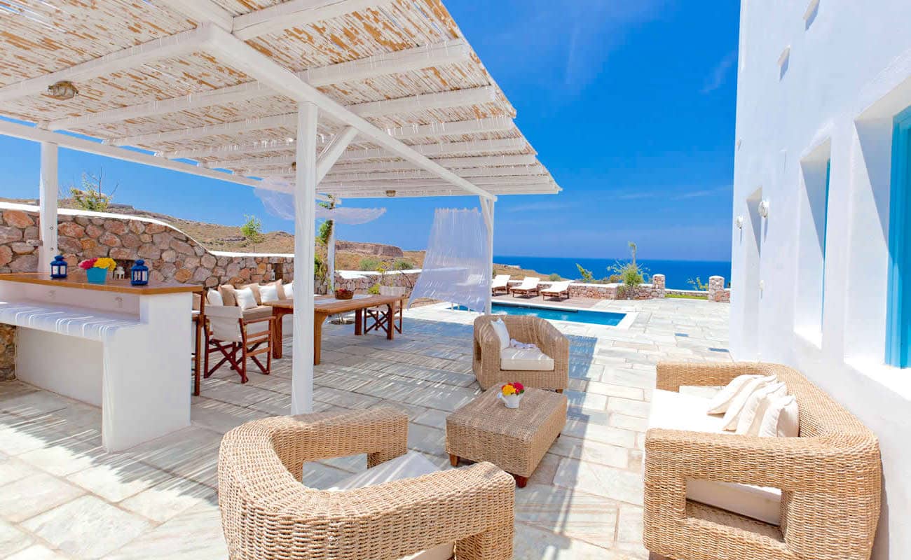 Complex of  8 Luxury Villas in Santorini