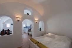 Santorini Finikia for Sale 21