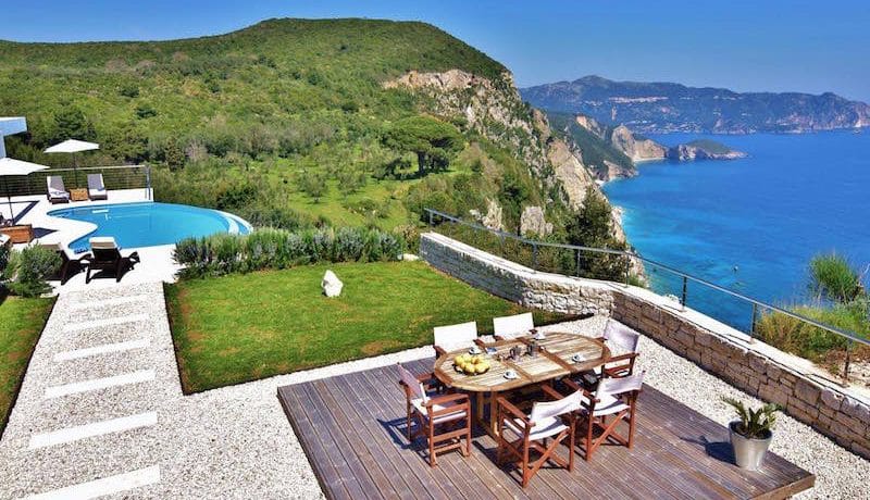 Waterfront villa Corfu 15