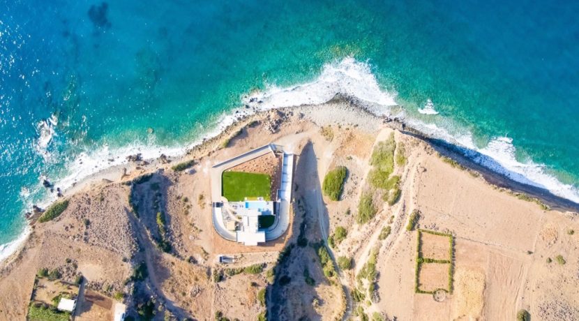Amazing Seafront Villa at Crete 52