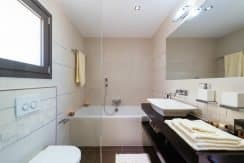 Amazing Seafront Villa at Crete 63