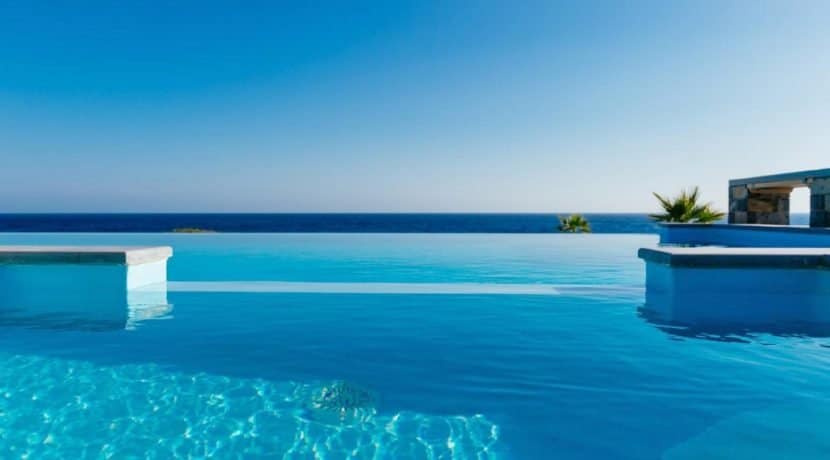 Amazing Seafront Villa at Crete 77
